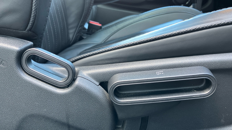 MINI Hatchback 135kW Cooper S Level 3 33kWh 3dr Auto Electric Hatchback